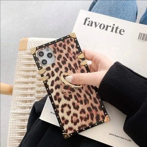 NWOT I Phone 13 pro case Trunk Case
